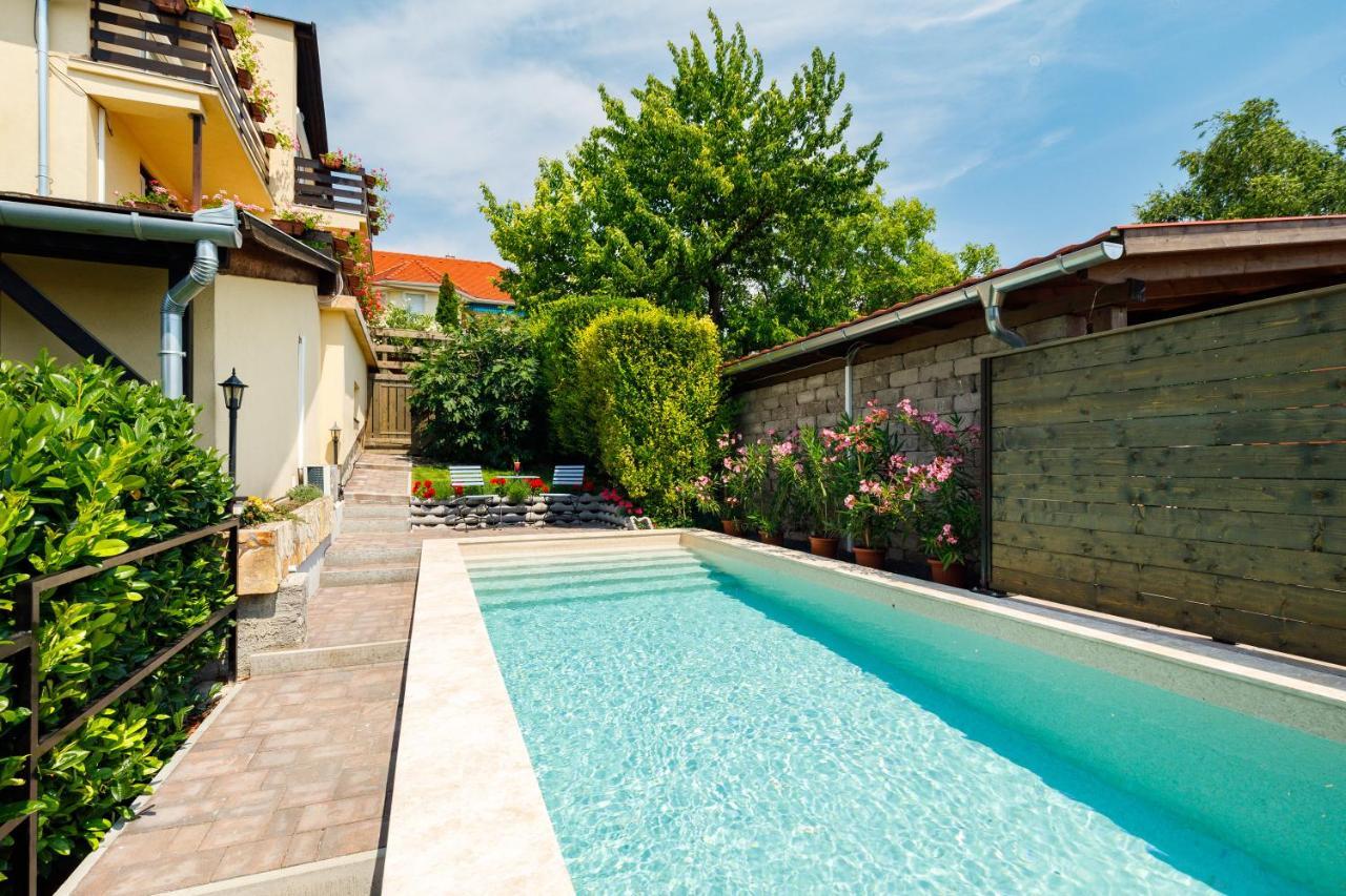 Casa Montana Apartment Balatonalmadi